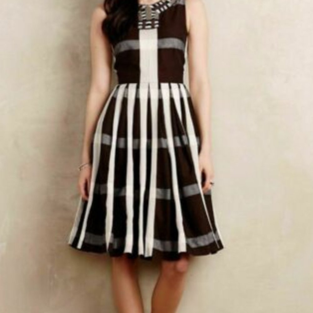 Maeve Anthropologie Pleated Plaid Beaded Neck Fit